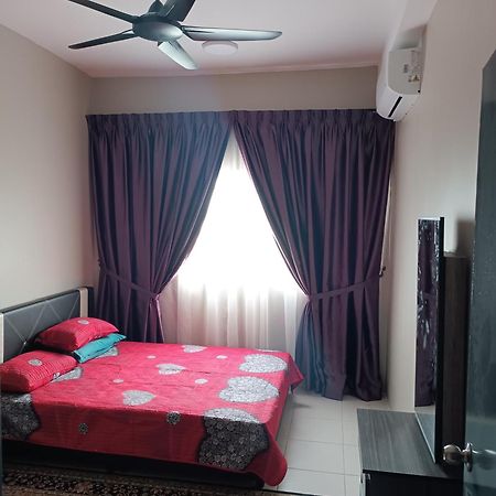 Aisy Homestay Putrajaya Cyberjaya Klia Kampung Dengkil Buitenkant foto
