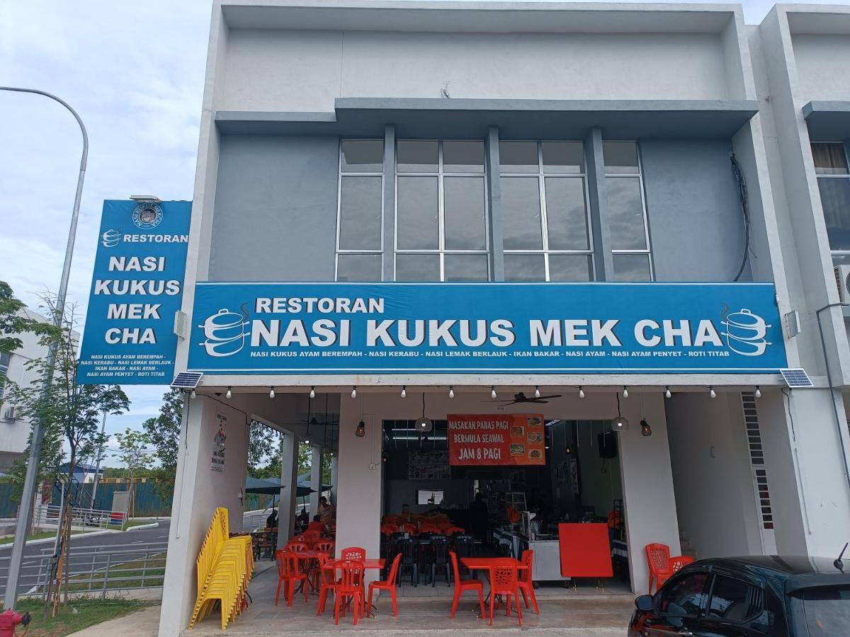 Aisy Homestay Putrajaya Cyberjaya Klia Kampung Dengkil Buitenkant foto