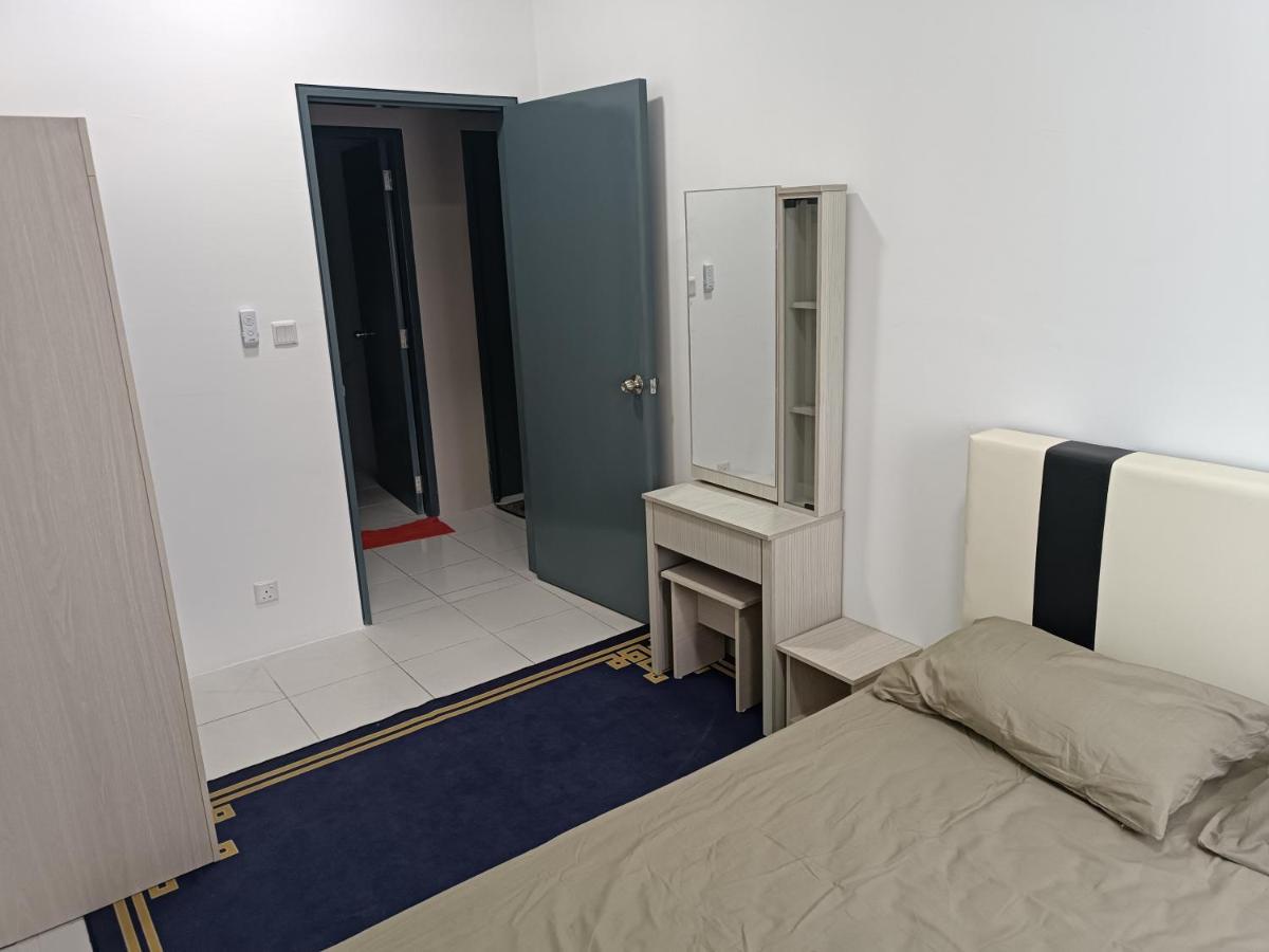Aisy Homestay Putrajaya Cyberjaya Klia Kampung Dengkil Buitenkant foto