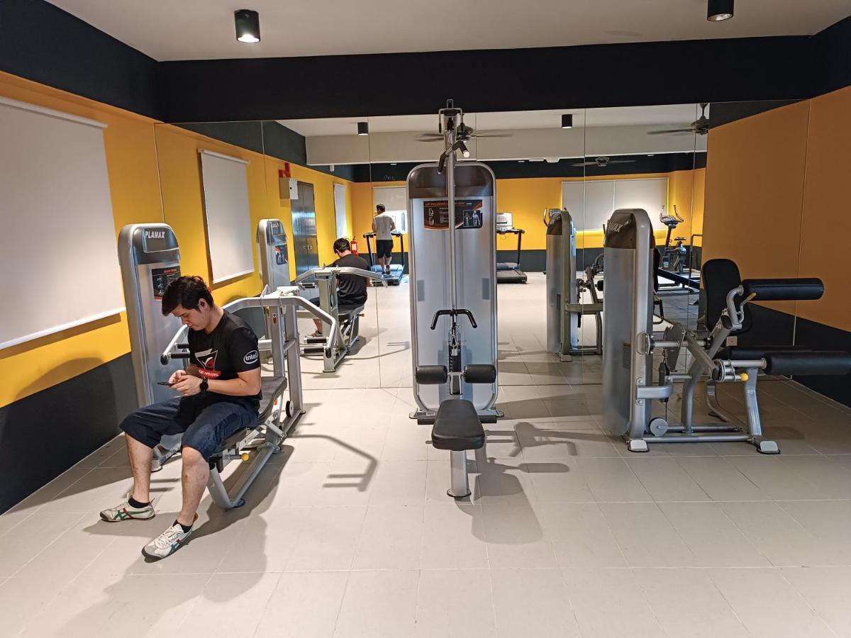 Aisy Homestay Putrajaya Cyberjaya Klia Kampung Dengkil Buitenkant foto