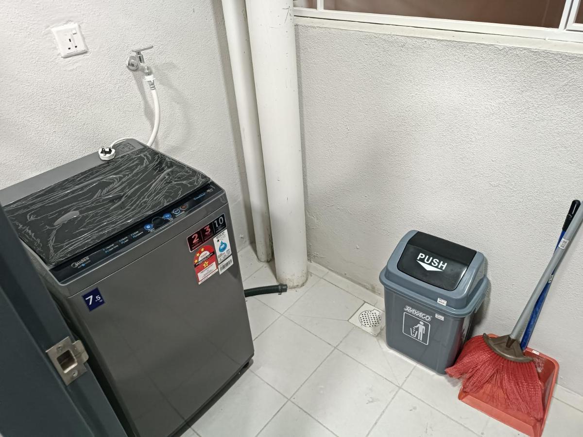 Aisy Homestay Putrajaya Cyberjaya Klia Kampung Dengkil Buitenkant foto