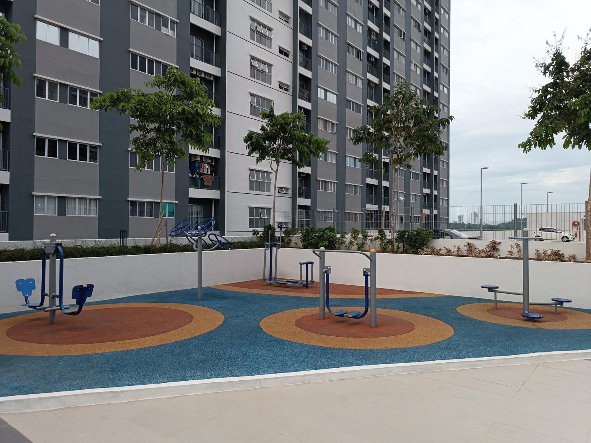 Aisy Homestay Putrajaya Cyberjaya Klia Kampung Dengkil Buitenkant foto